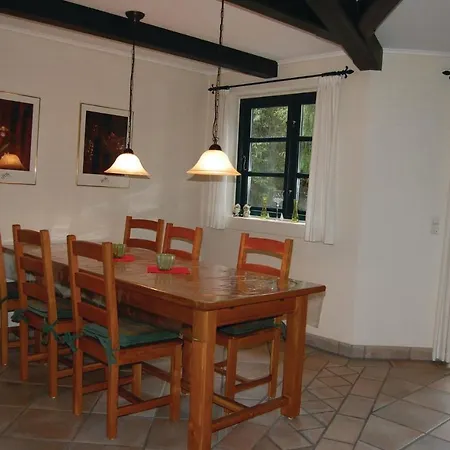 Holiday home Fyrrelunden *